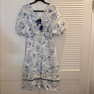 Elegant Blue Floral Maxi Dress